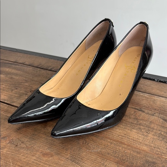 Ivanka Trump Black Heels Classic Pointed-Toe Pumps - Picture 2 of 8
